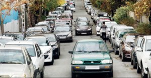 دوبله و سوبله پارک کردن خودرو در خیابان؛ خود خواهی و کم فهمی!